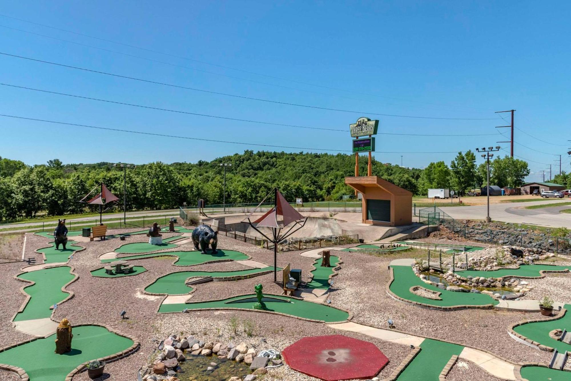 Three Bears Resort Waterpark Near Tomah Ascend Collection Warrens Kültér fotó